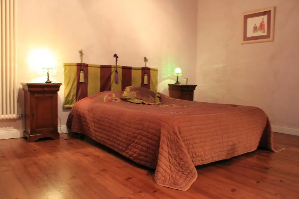 La Maison d'Anais Vic-en-Bigorre 3*,